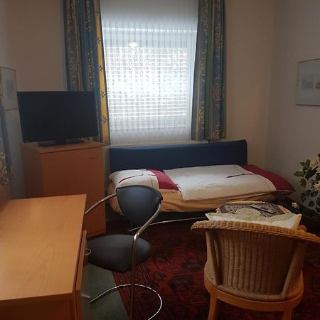 Gaestehaus Krefeld Uerdingen מראה חיצוני תמונה