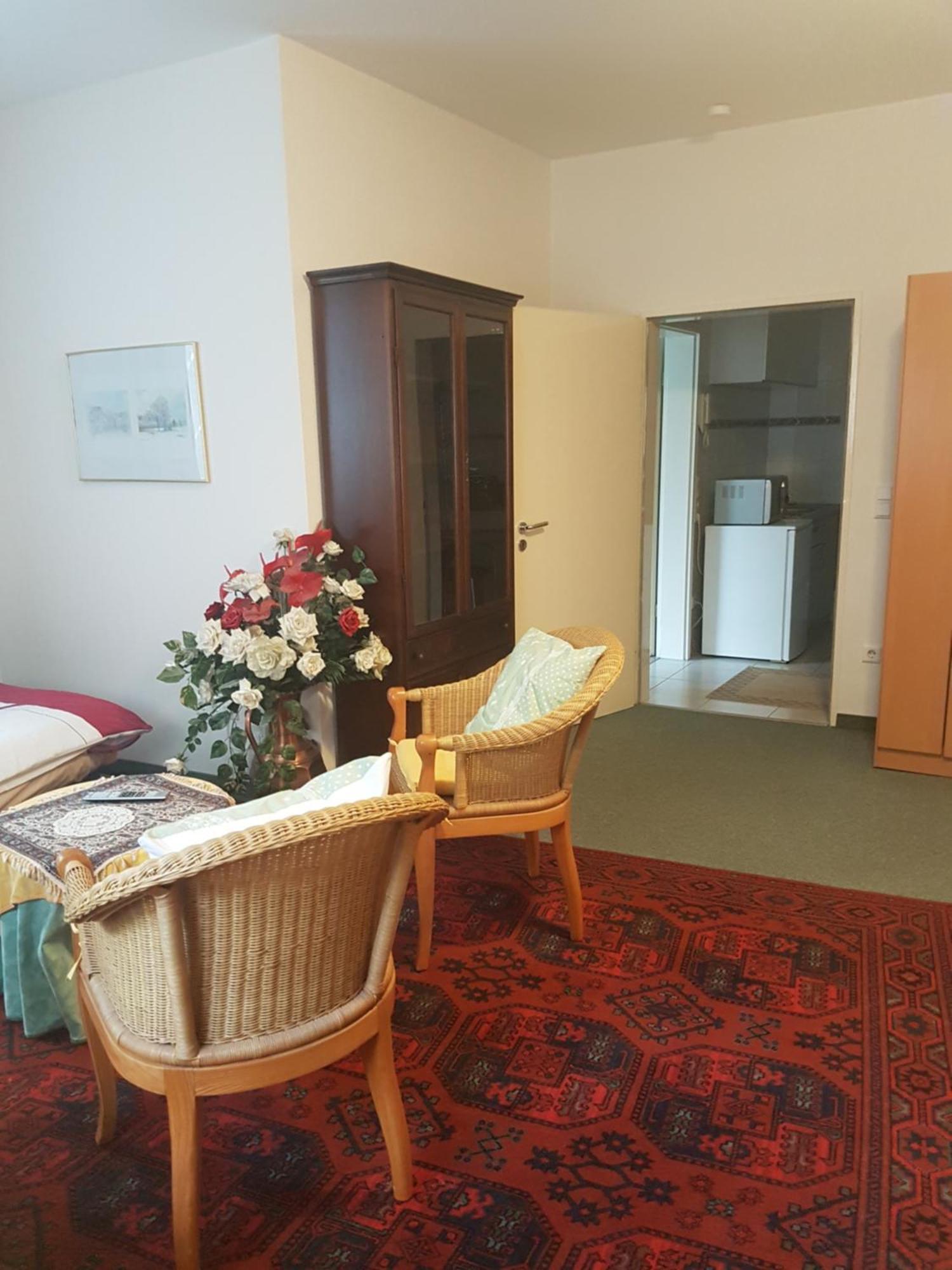 Gaestehaus Krefeld Uerdingen מראה חיצוני תמונה